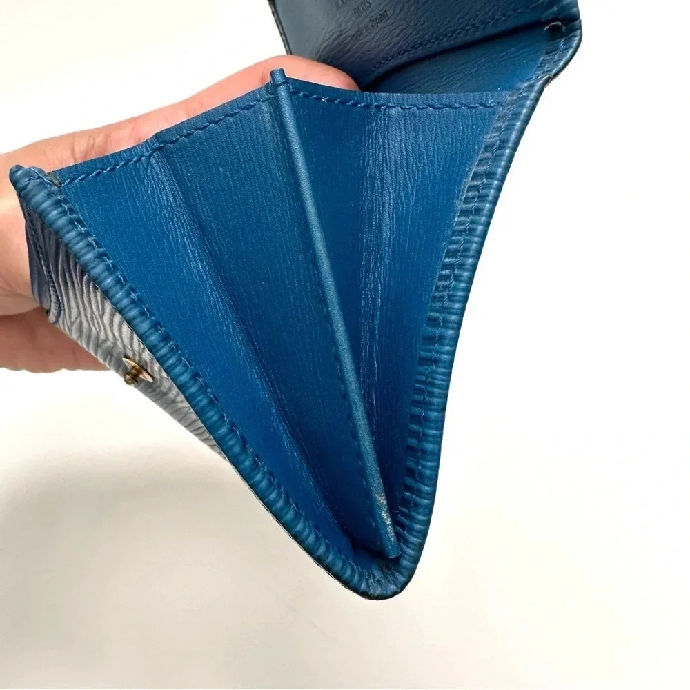 LV blue Epi Porte Minnaie Coin Wallet - Picture 4 of 11
